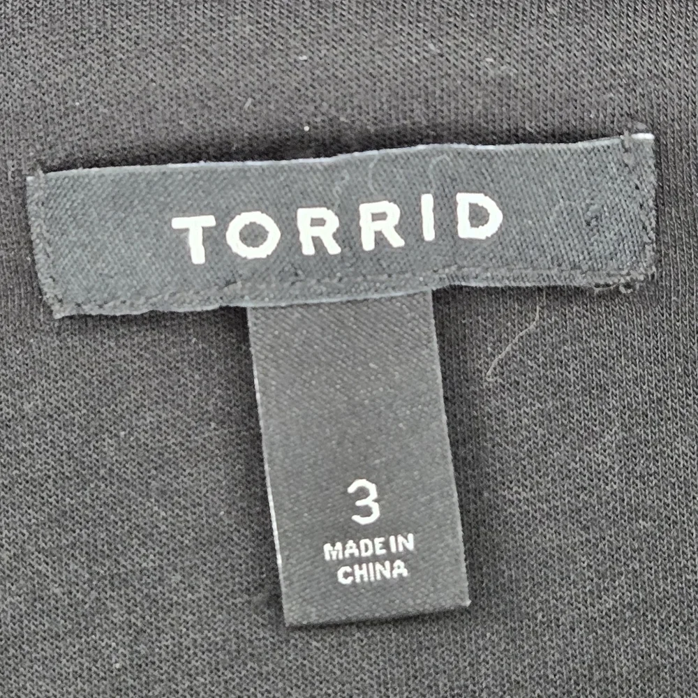 TORRID Corporate Baddie Black Blazer one Button Closure Size 3 - Picture 3 of 10